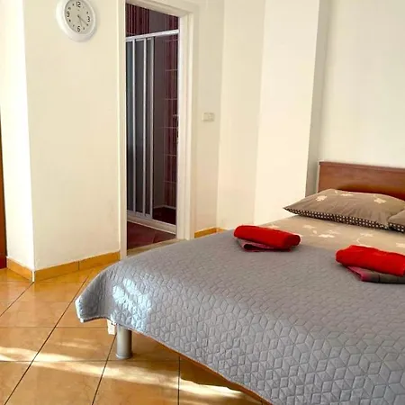 Apartment Rudie With 4 Near The Sea
