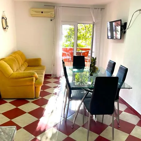 Apartment Rudie With 4 Near The Sea *