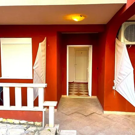 Apartment Rudie With 4 Near The Sea
