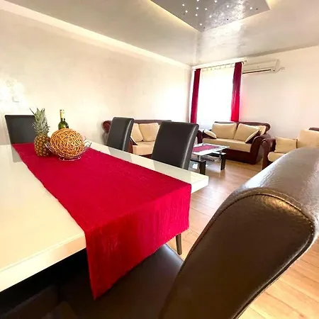 Apartment Rudie With 4 Near The Sea