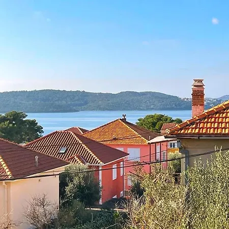 Apartment Rudie With 4 Near The Sea
