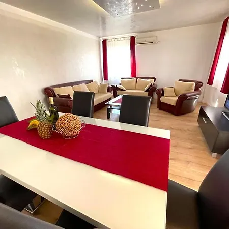 Apartment Rudie With 4 Near The Sea *